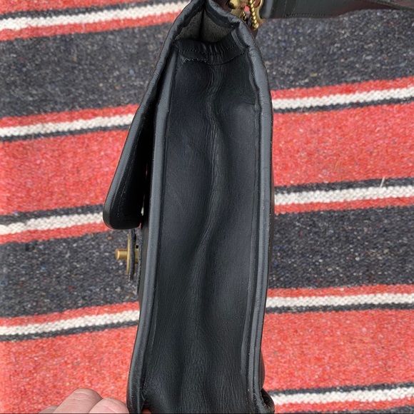 VINTAGE WILLIS BLACK LEATHER & BRASS CROSSBODY BAG - Picture 8 of 8